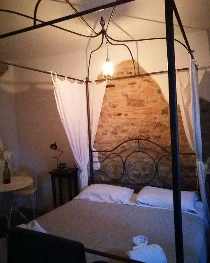B&B Al Castello Fabro Εξωτερικό φωτογραφία